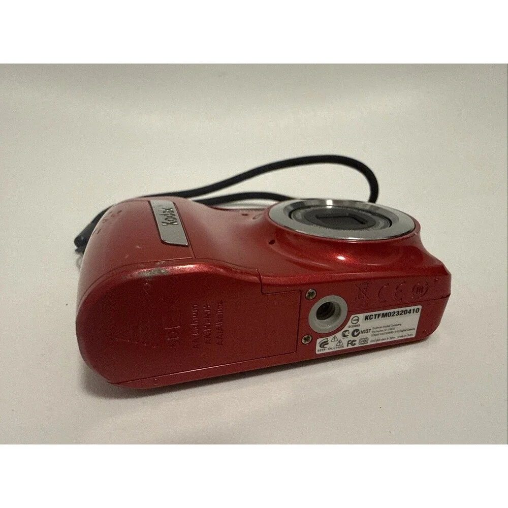 NO POWER Kodak EasyShare C142 10.1MP Digital Camera - Red